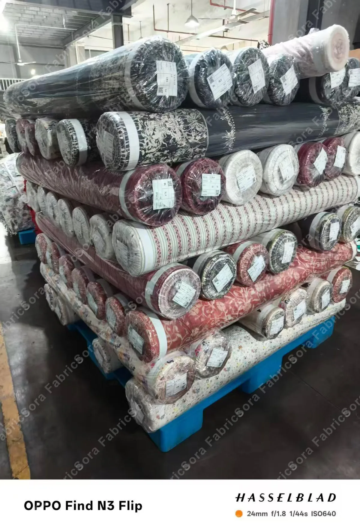 Sora Fabrics warehouse - printed fabric rolls inventory 05