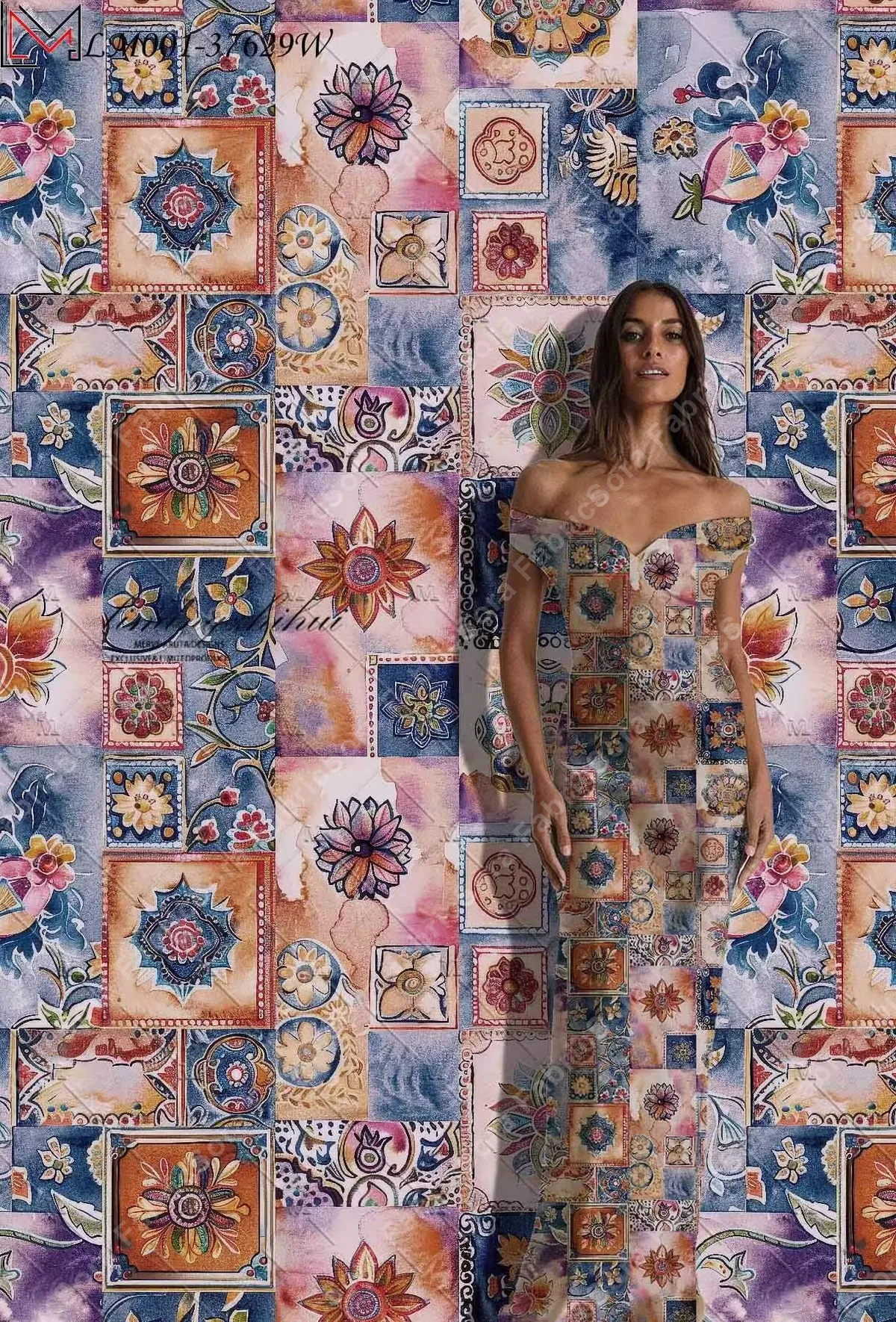 Detalhe do caimento do tecido étnico africano