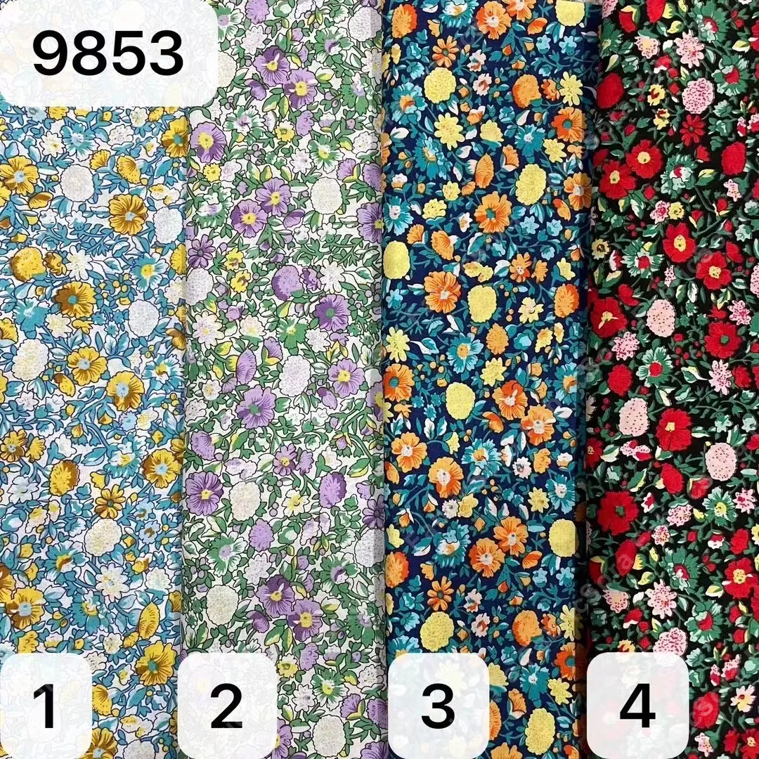 Close-up da estampa prado ditsy Liberty mostrando nitidez