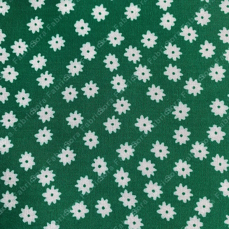 Primer plano de mini margaritas mostrando la nitidez del estampado