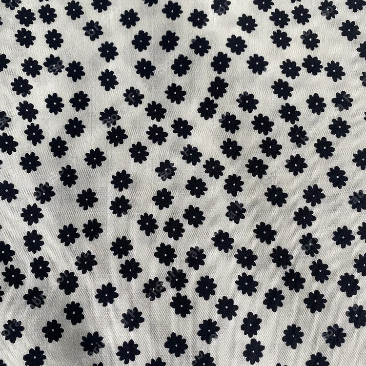 Detalle de color y textura del rayon mini margaritas